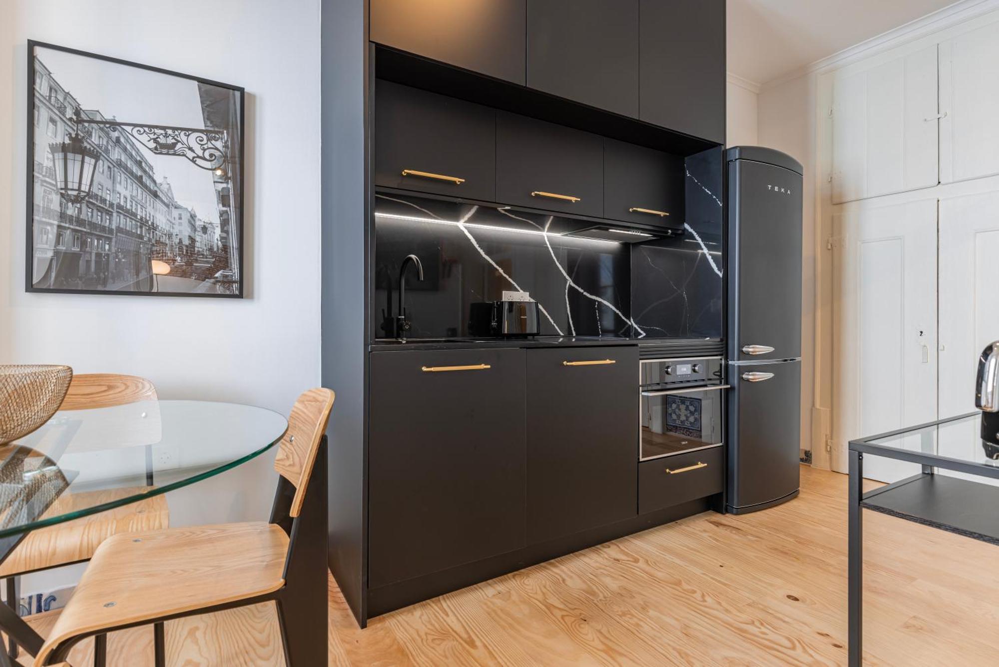 Figueira Quality Apartments By Lovelystay Lisbon Exterior photo